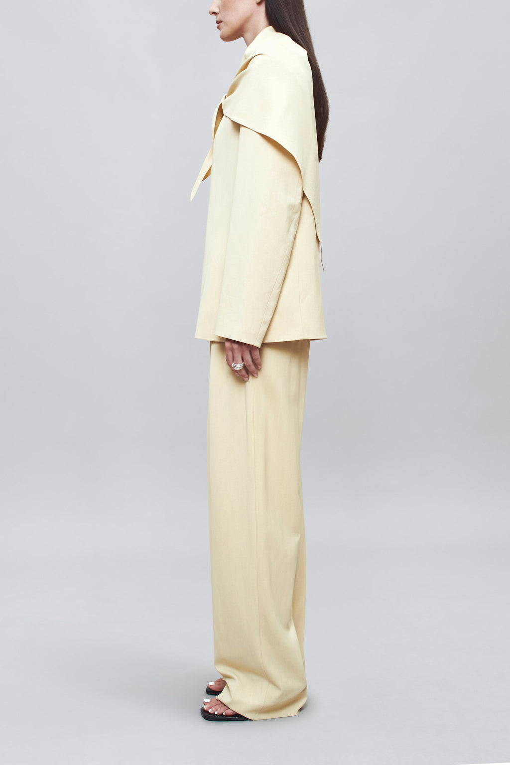 Draped Blazer – Elegant Scarf-Lapel Design
