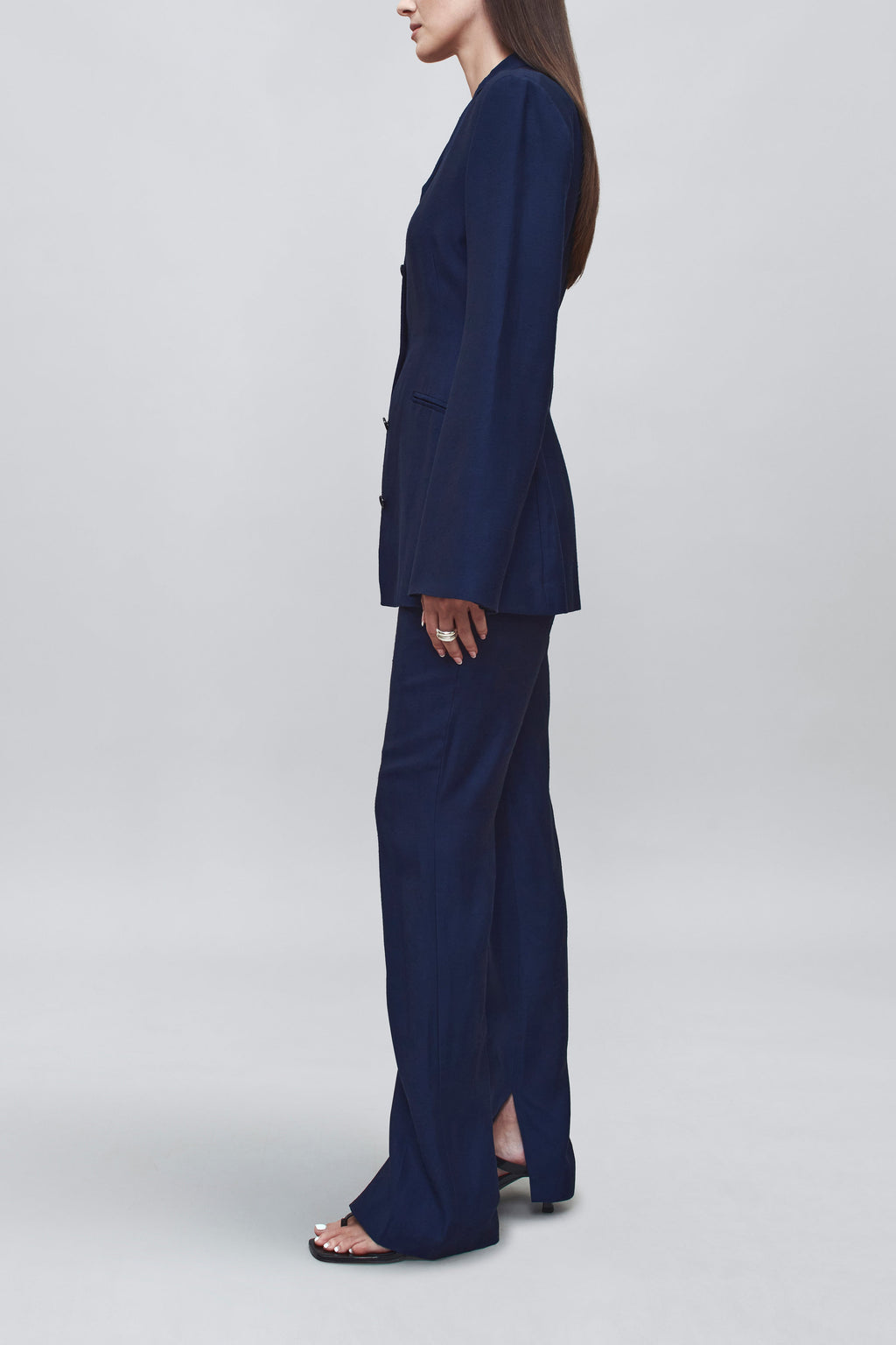 Longline Blazer in Slub – Quintessential Wardrobe Piece
