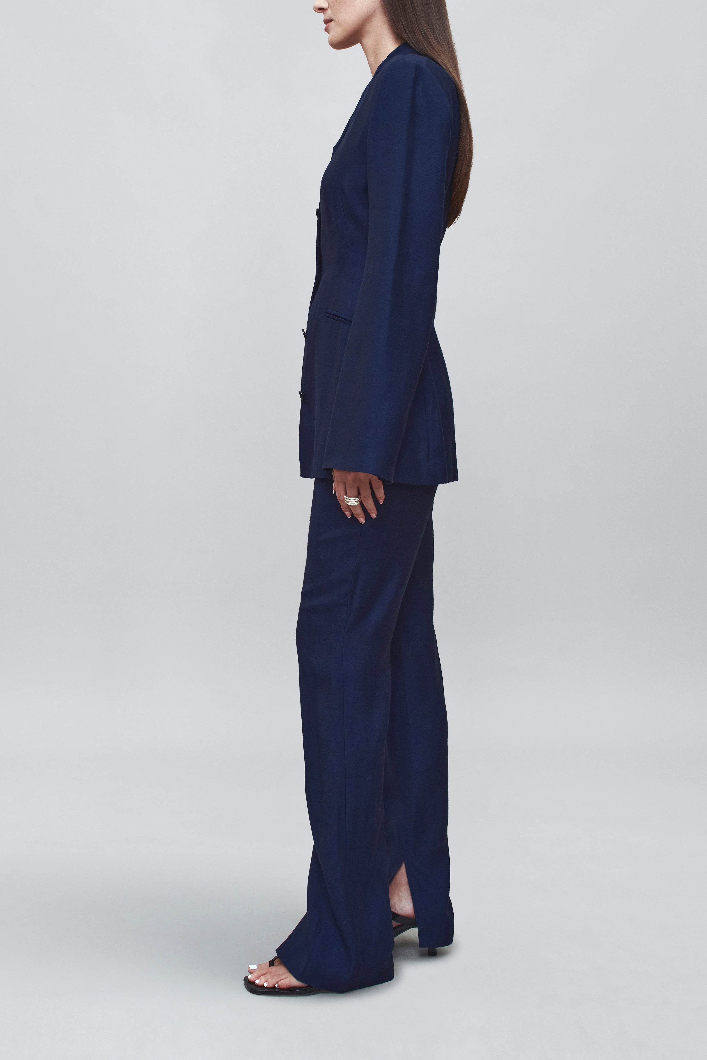 Longline Blazer in Slub – Quintessential Wardrobe Piece