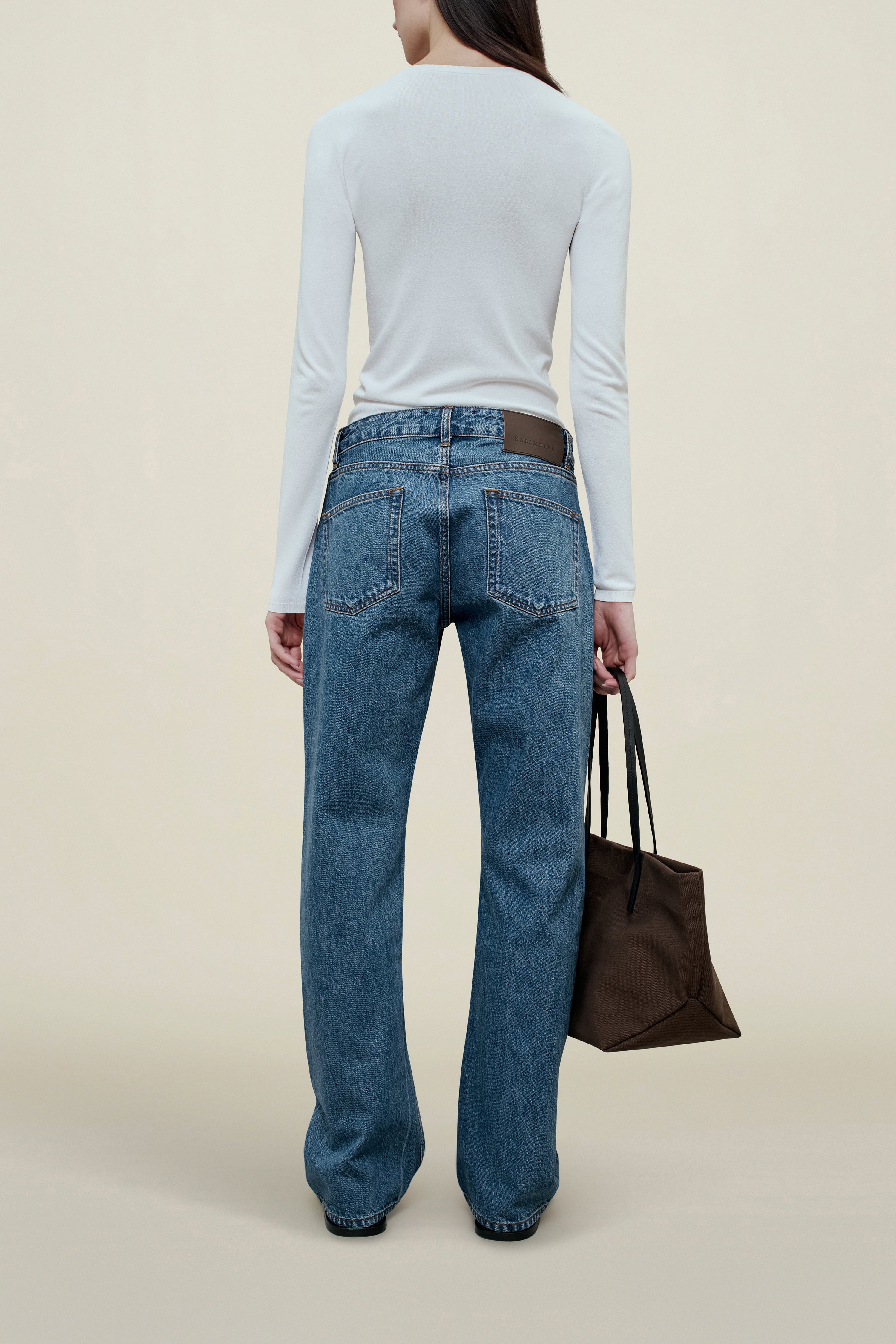 Low Rise in Cotton Denim – Versatile Wardrobe Essential