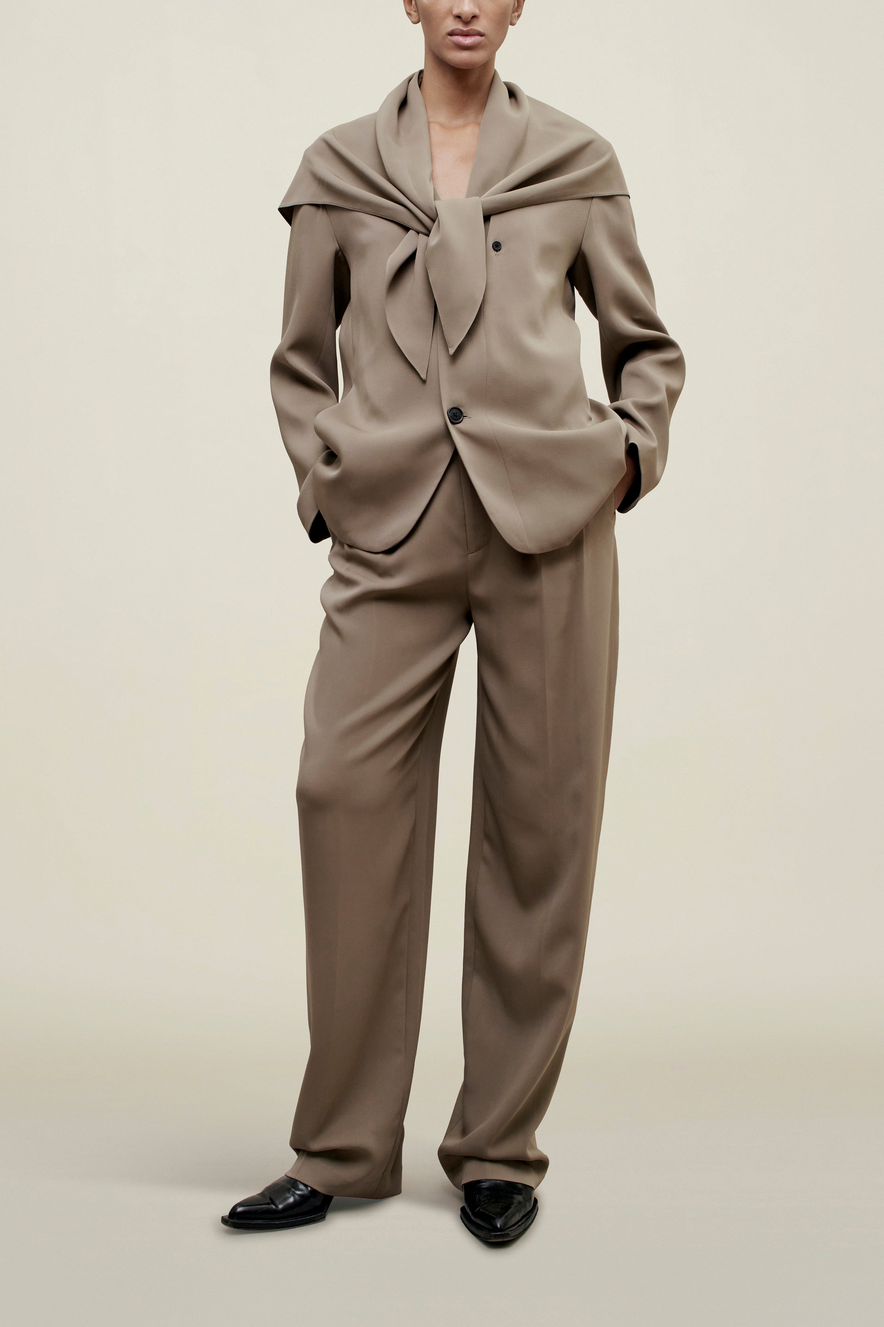 Scarf Blazer – Smooth Viscose Cady Design