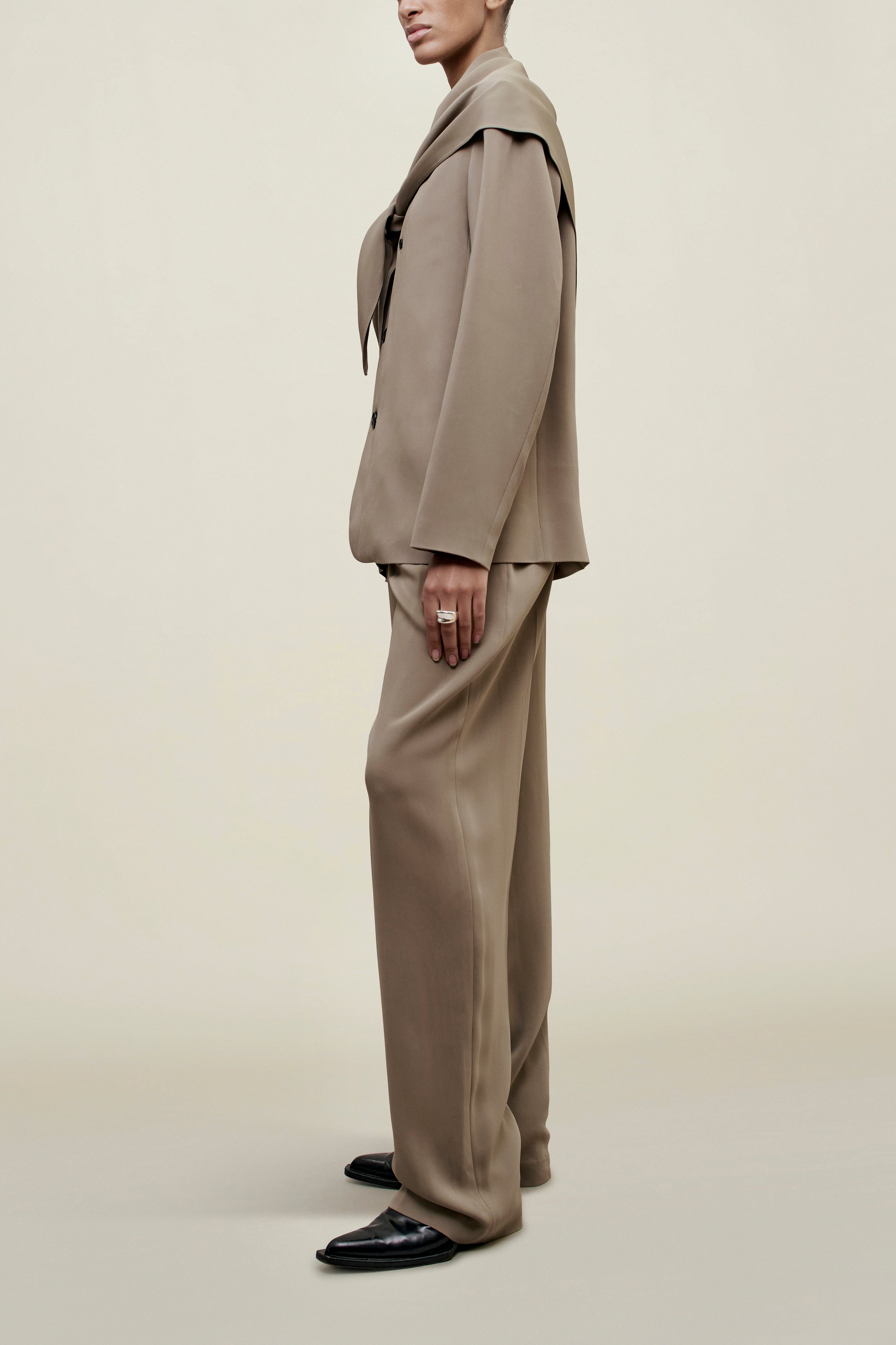 Scarf Blazer – Smooth Viscose Cady Design