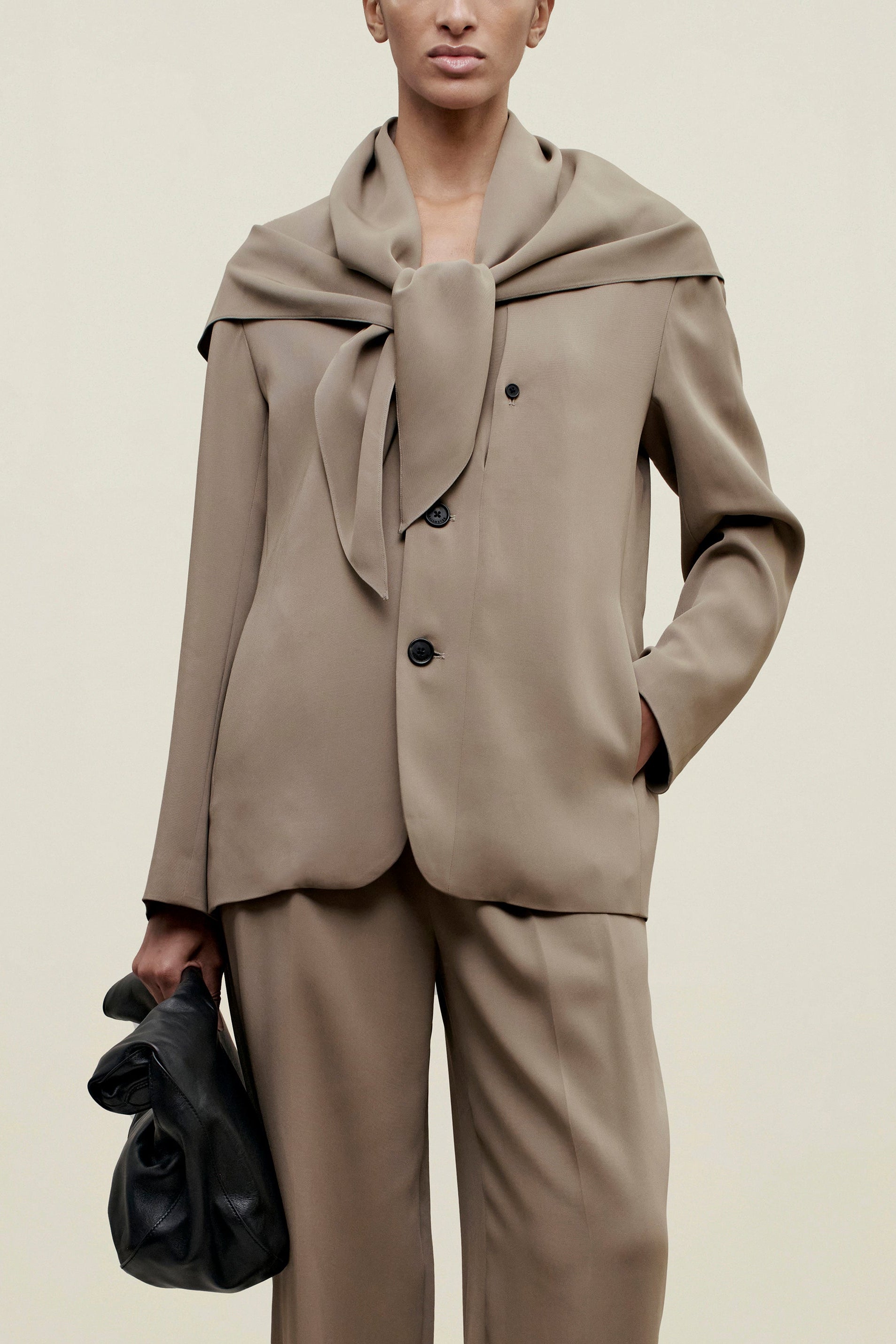 Scarf Blazer – Smooth Viscose Cady Design