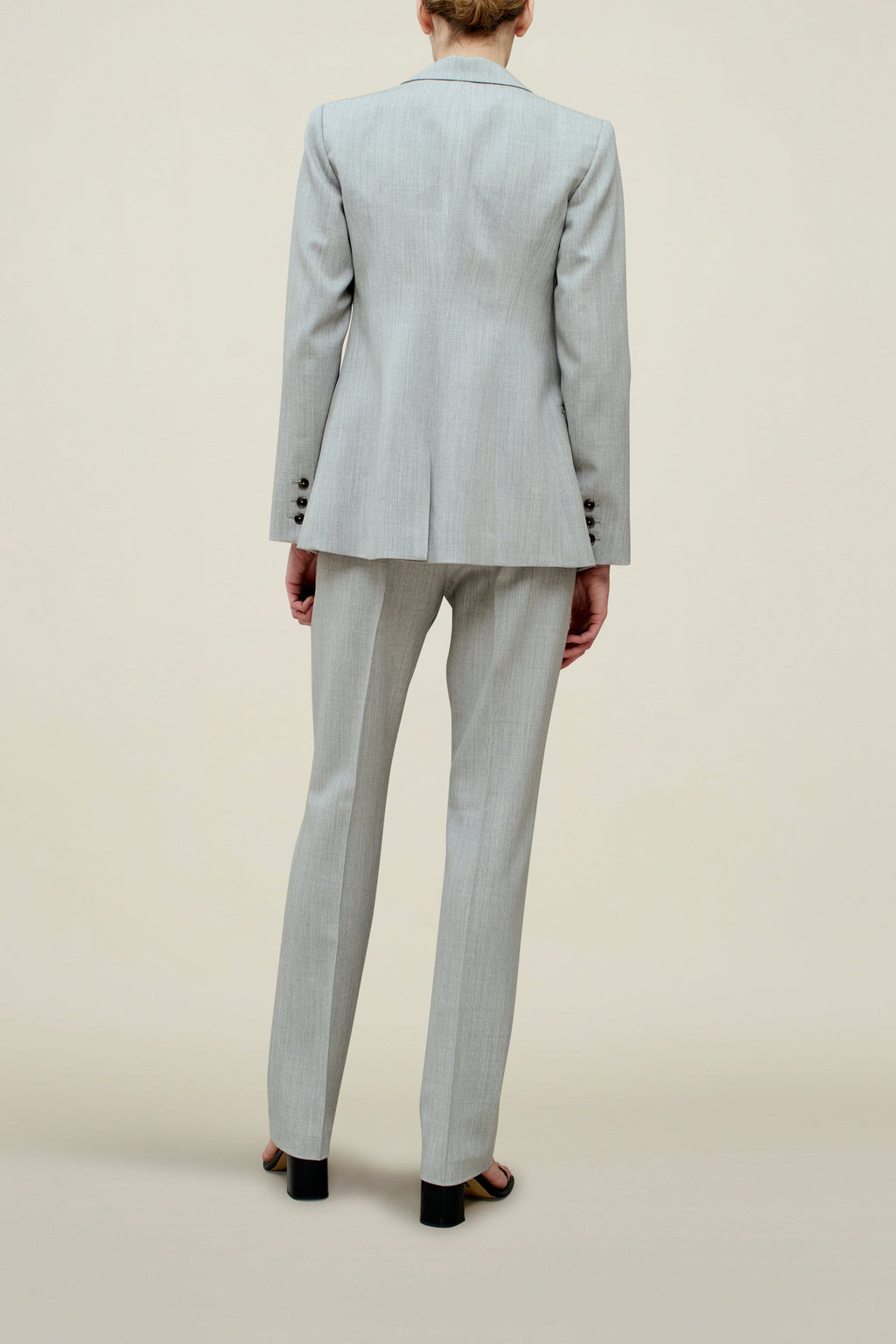 Tropical Wool Blazer – Timeless Single Breasted Design