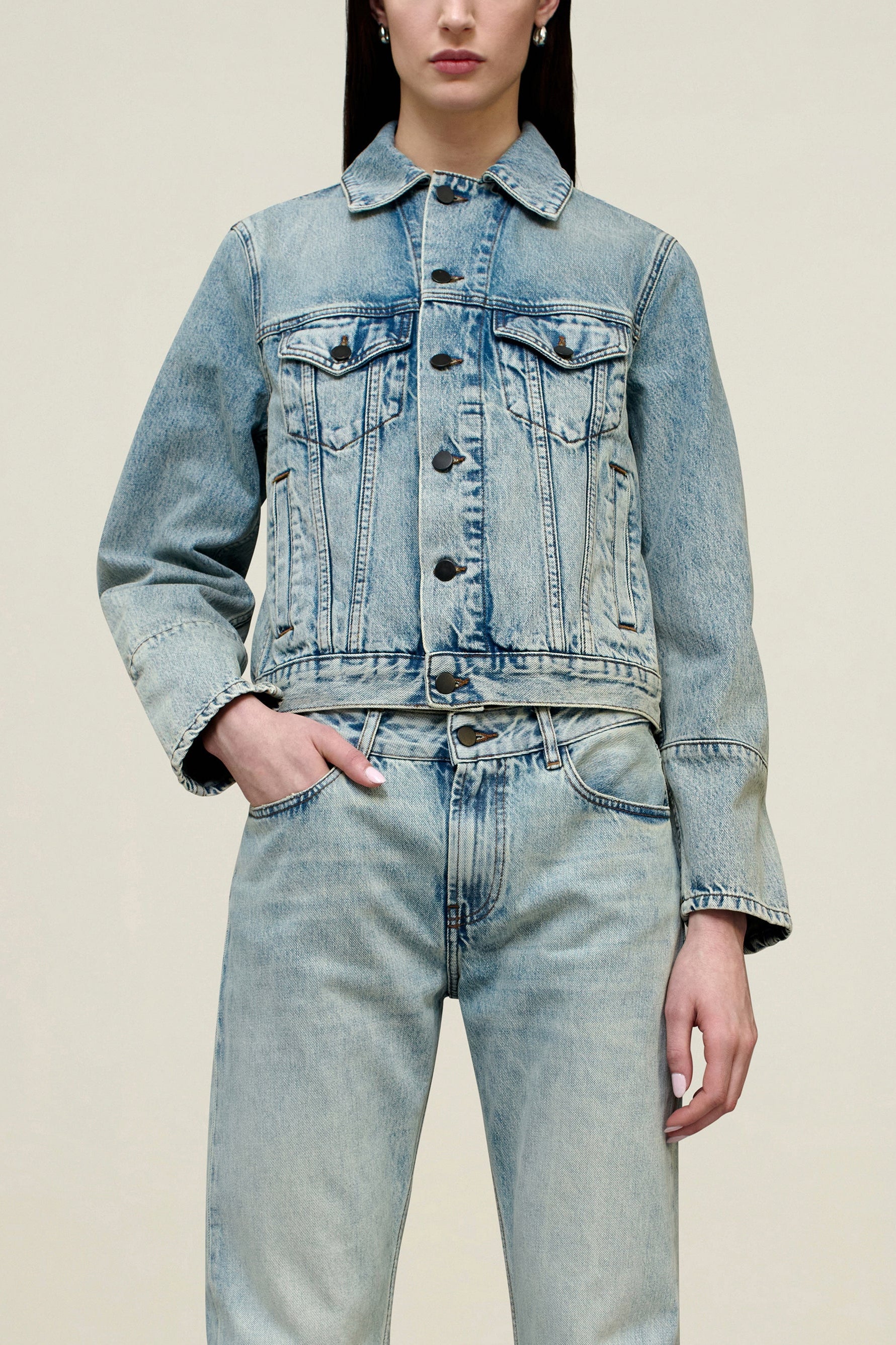 Shrunken Jacket in Cotton Denim – Relaxed Boyfriend Fit
