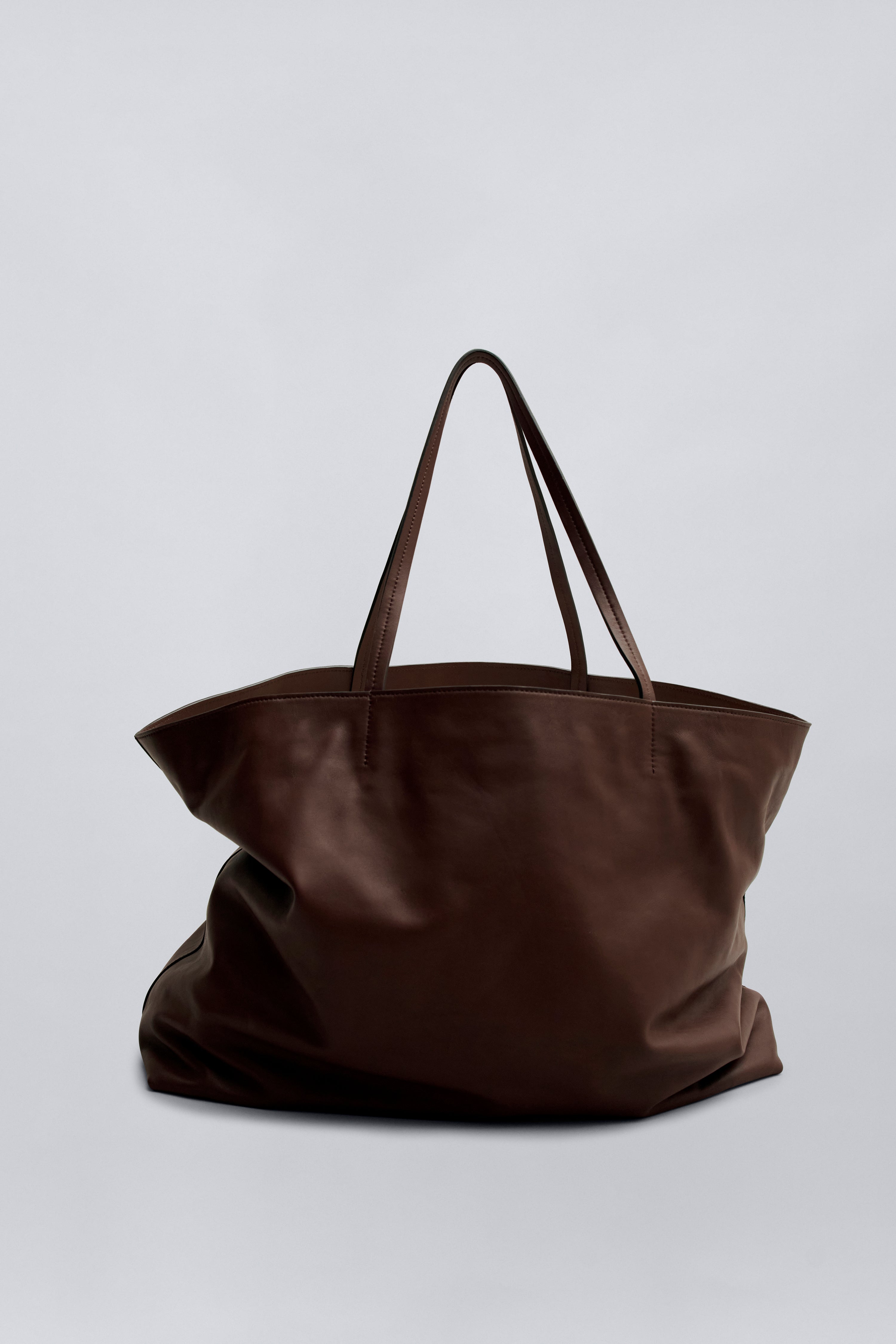 Full-Grain Leather Weekender – Built to Last