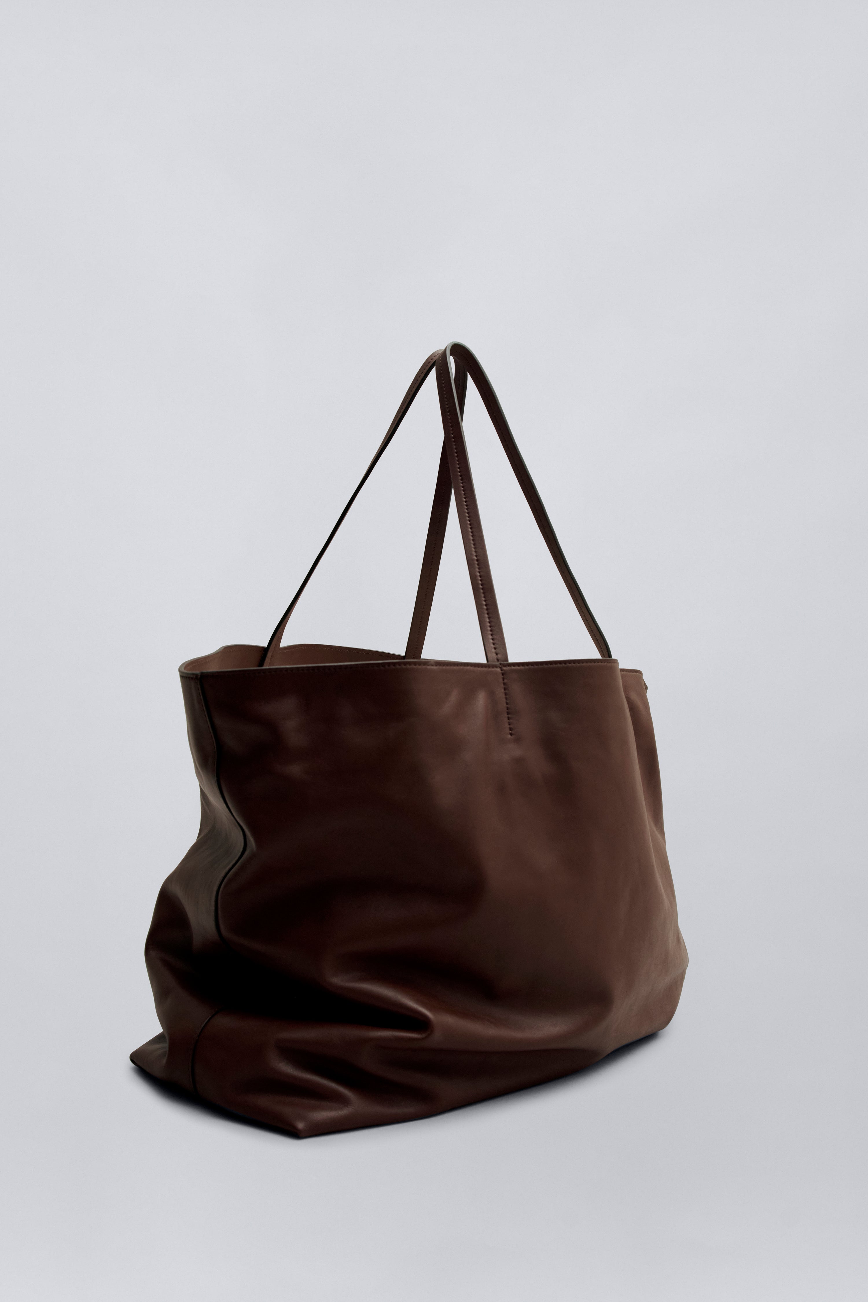 Full-Grain Leather Weekender – Built to Last