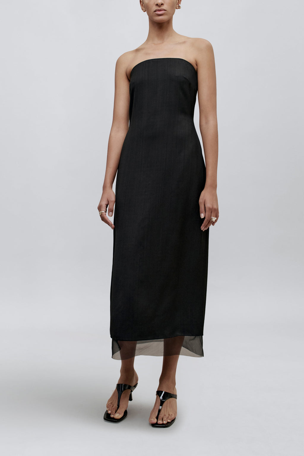 Basket Weave Dress – Sophisticated Structured Design (Classic Black)
