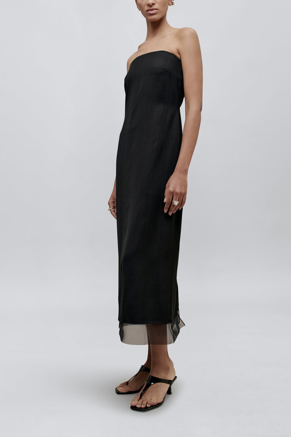 Basket Weave Dress – Sophisticated Structured Design (Classic Black)