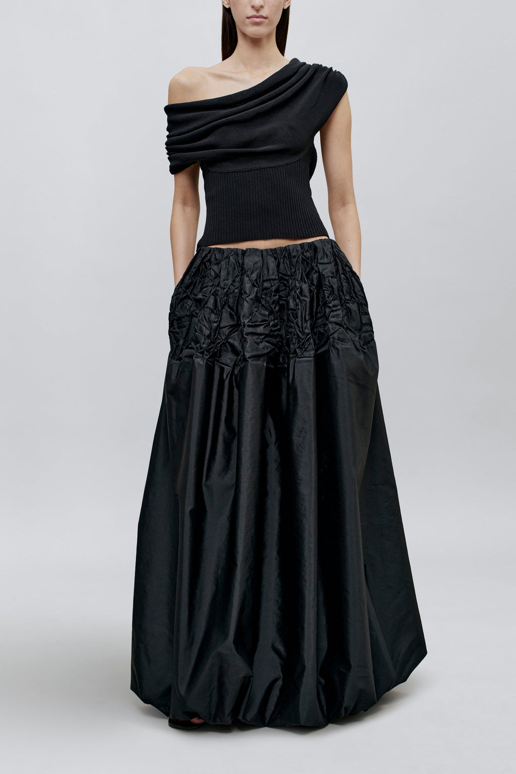 Scrunchie Taffeta Skirt – Textured Elegant Drape (Classic Black)